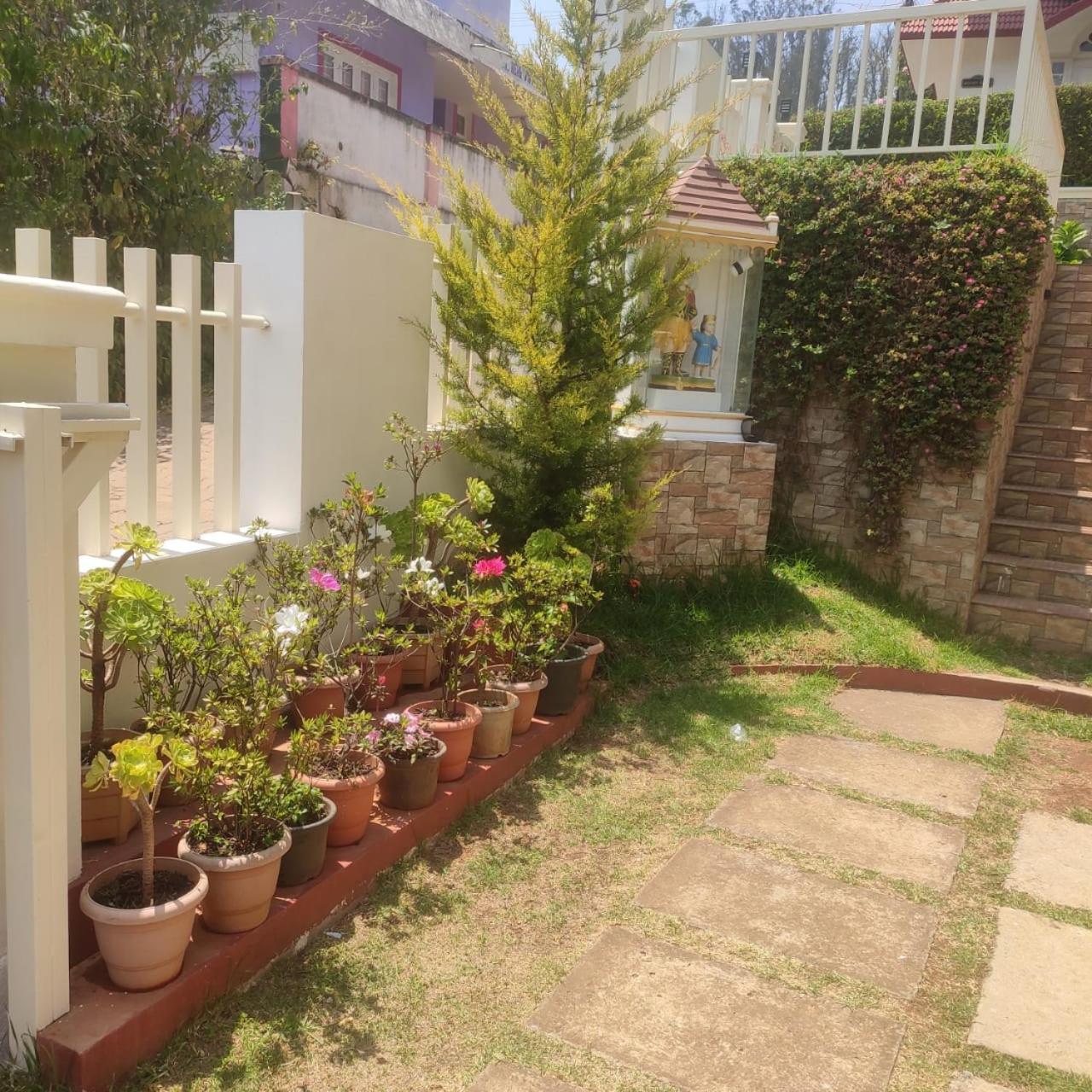 Villa Snowdrops Ooty Exterior foto