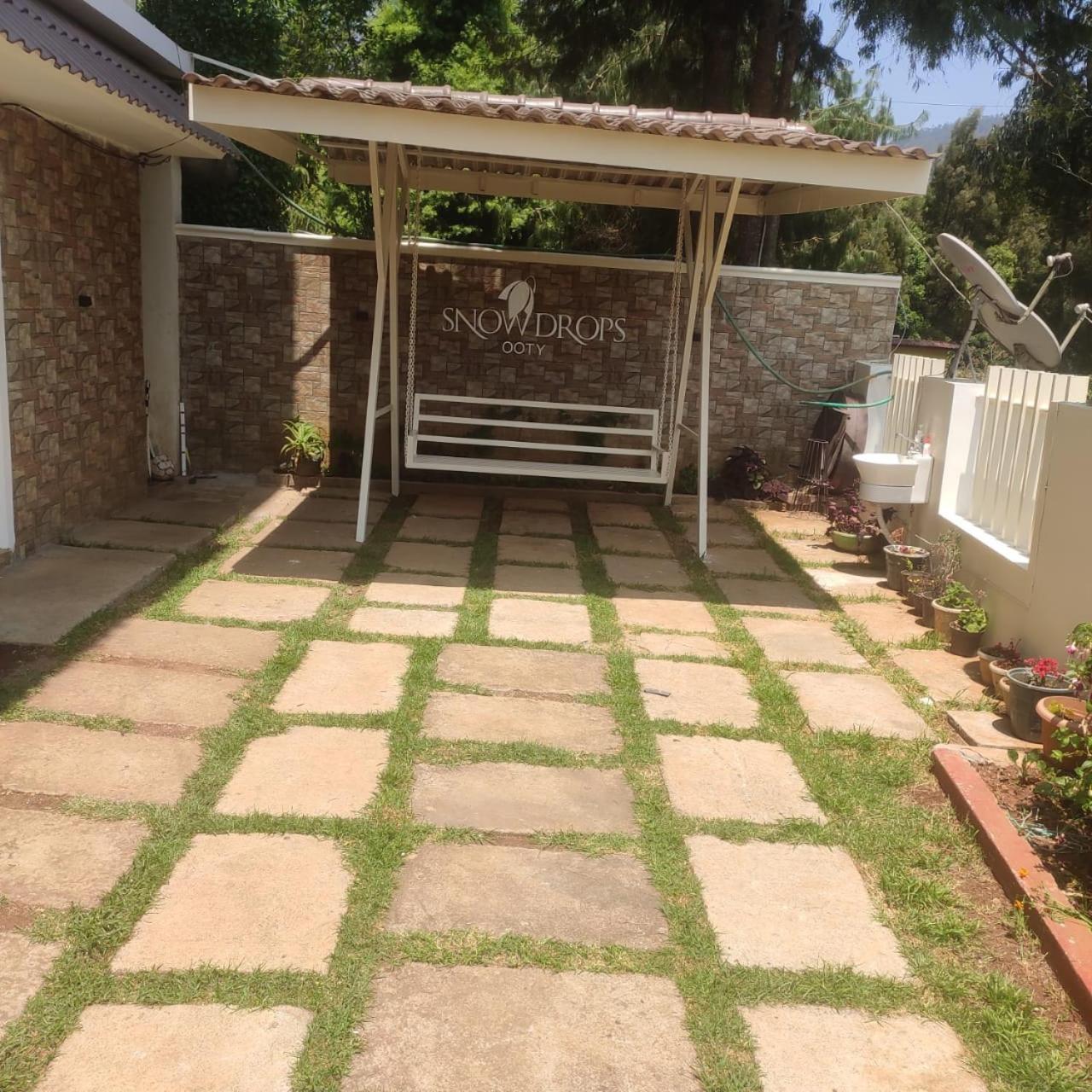 Villa Snowdrops Ooty Exterior foto